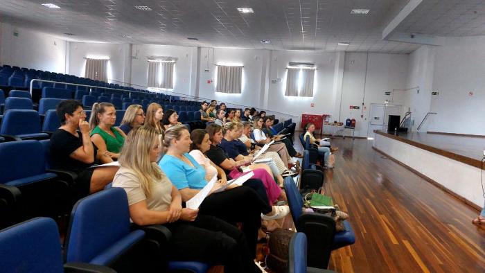 Imagem ilustrativa da notícia: Professores retornam às atividades e iniciam preparação para o ano letivo de 2026